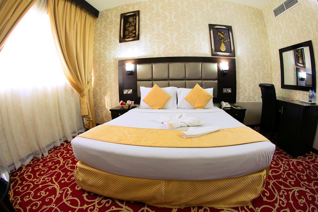 Rafee Hotel ドバイ エクステリア 写真
