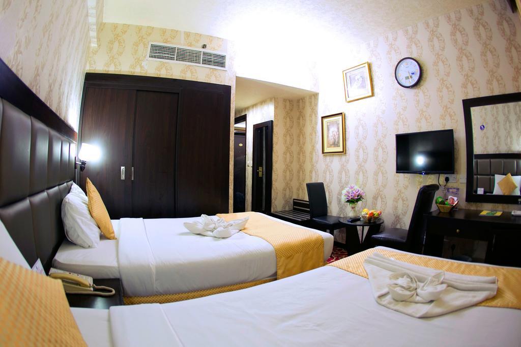 Rafee Hotel ドバイ エクステリア 写真