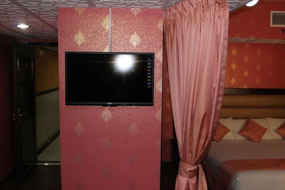 Rafee Hotel ドバイ エクステリア 写真