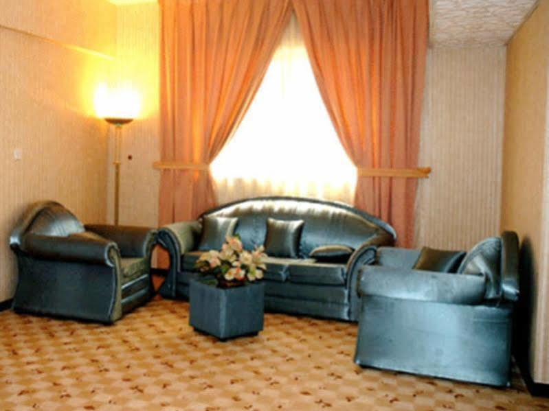 Rafee Hotel ドバイ エクステリア 写真