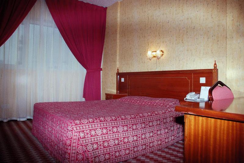 Rafee Hotel ドバイ エクステリア 写真